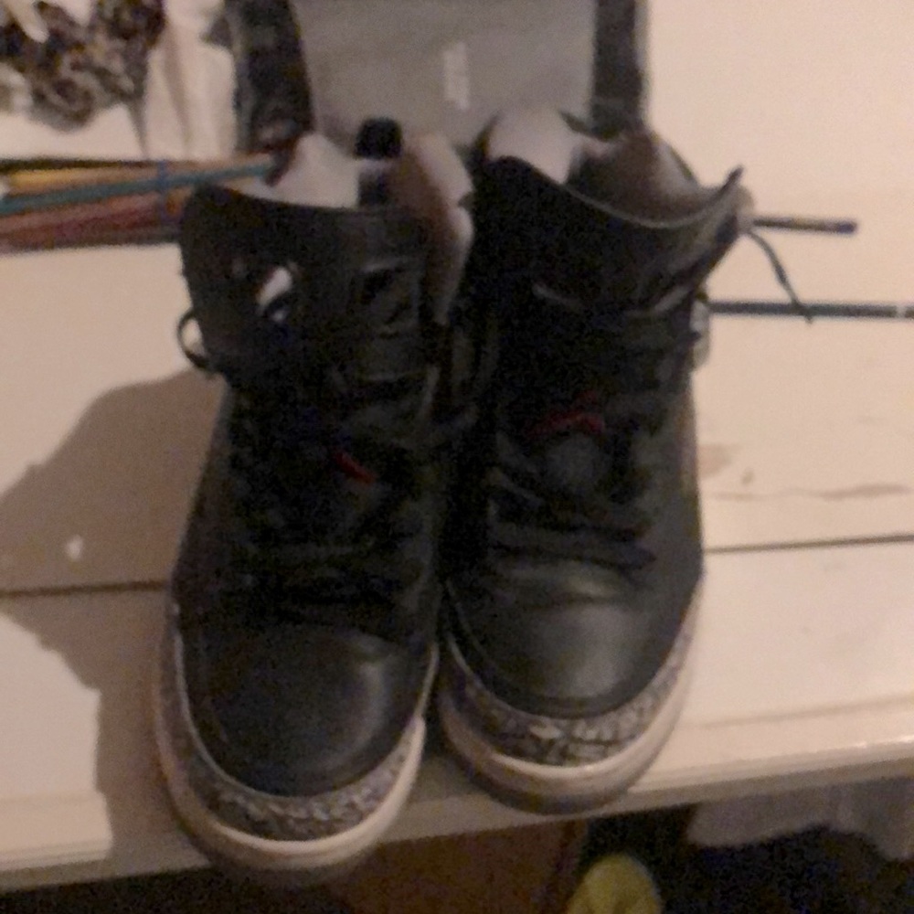 Air Jordan spikike lees 40 acres and a mule